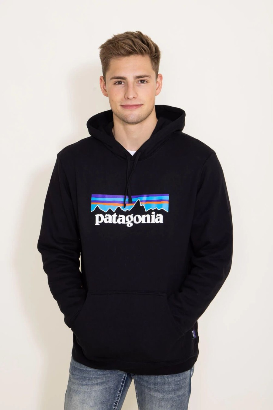 Sweatshirts & Fleece * | Patagonia Men'S P-6 Logo Uprisal Hoodie In | 39622-Blk Black